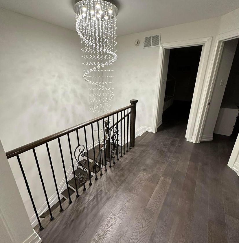 Hardwood
						flooring