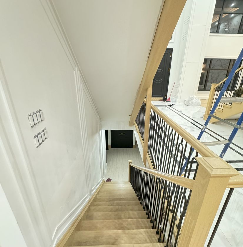 Wooden
						staircase